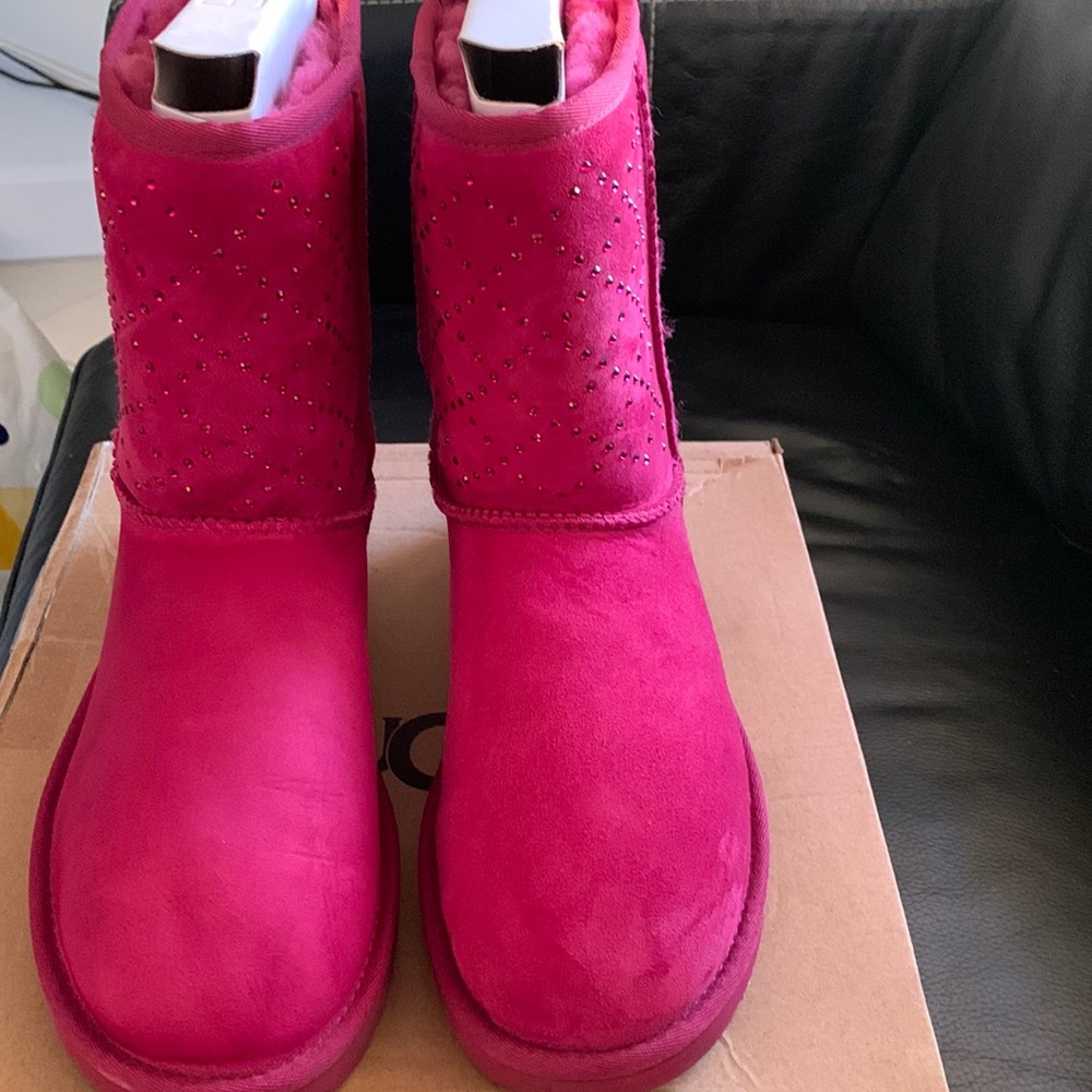 Ugg Classic Short Crystal diamond Swarovski raspberry color